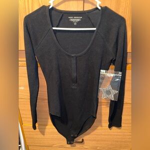 Good American bodysuit new size 3